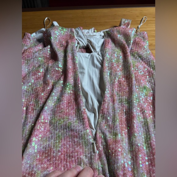 GUC Saylor- Faena Sequin Halter Dress. Size L - Picture 10 of 10